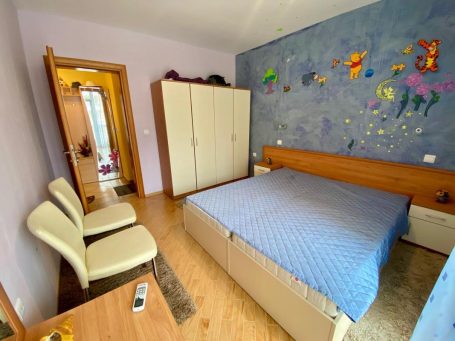 ID 1004 room