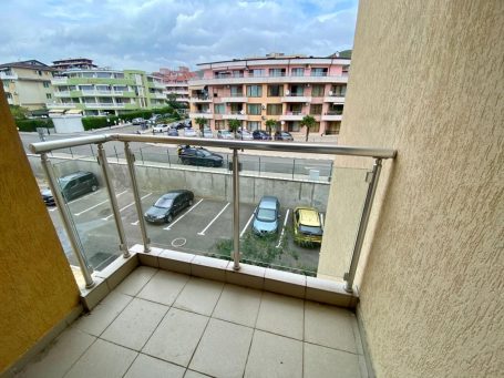 ID 1004 balcony