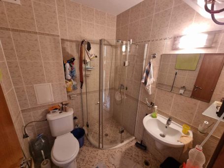 ID 631 bathroom