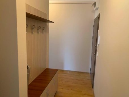 ID 751 entrance hall