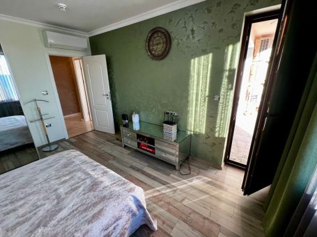ID 1124 Bedroom furniture