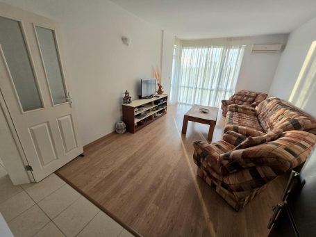 ID 1128 living room