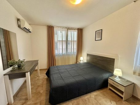ID 772 bedroom