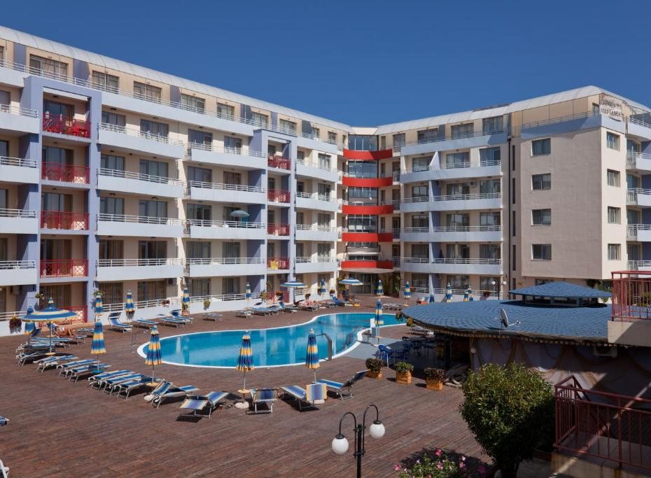 Apartment in Sunny Beach in the "Central Plaza" complex - for sale