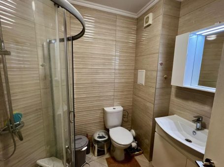 ID 1124 bathroom with shower cabin