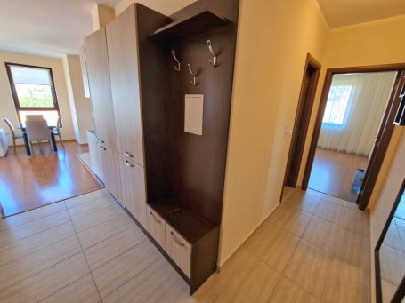 ID 656 entrance hall