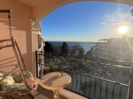 ID 1124 Terrace with garden furniture