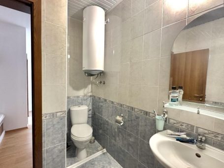 ID 692 bathroom