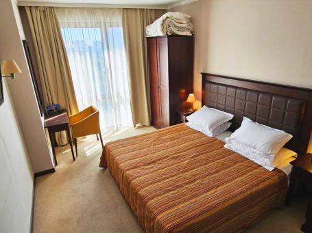 ID 1000 Bedroom