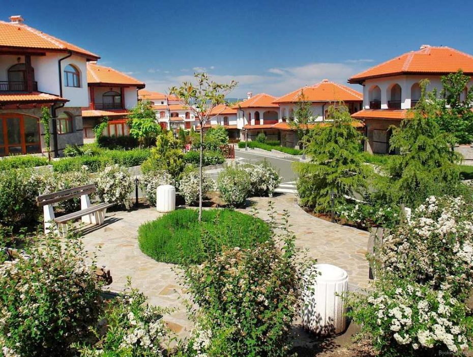 ID 817 View of Floral Roads Complex in Aheloy