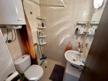ID 613 bathroom