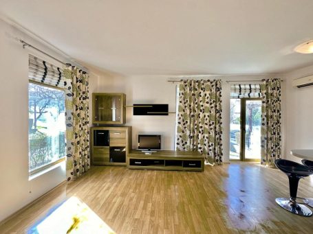 ID 813 TV in living room