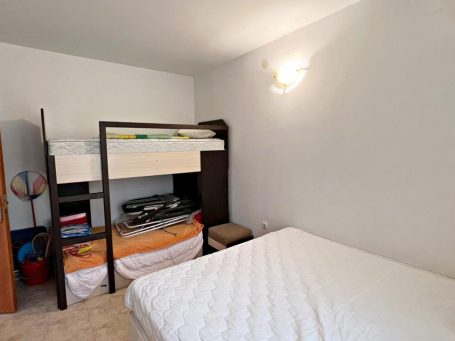 Id 511 Bedroom with bunk bed