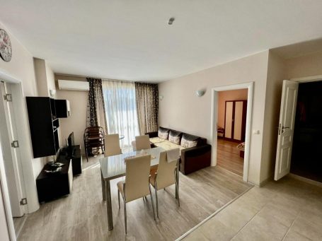 ID 611 living room