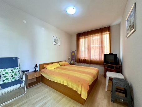 ID 999 bedroom