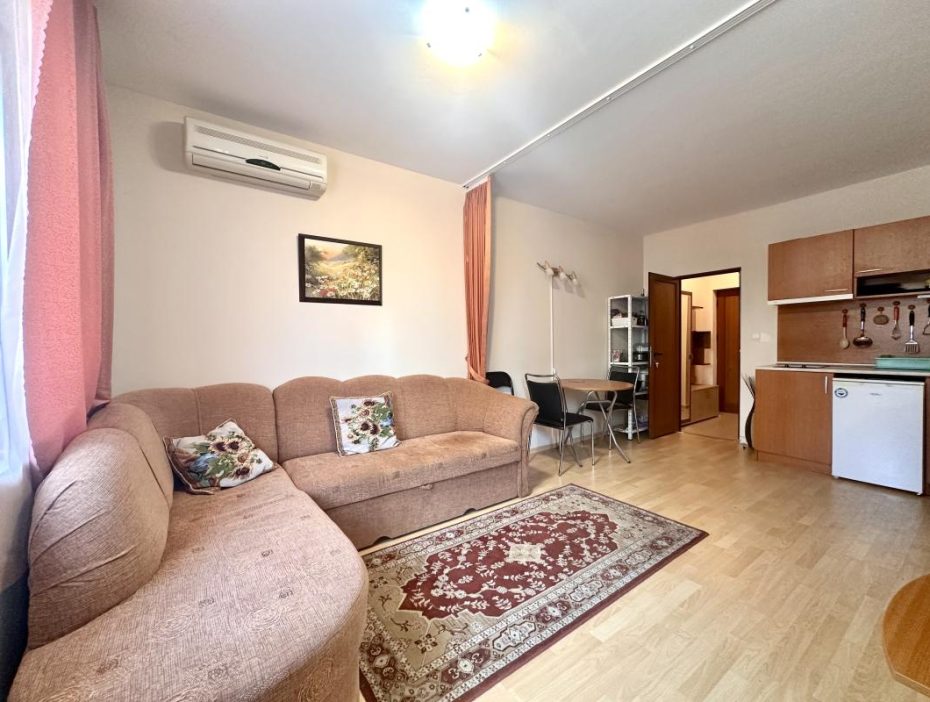 ID 999 Apartment in Sunny Beach in "Amadeus 11" complex