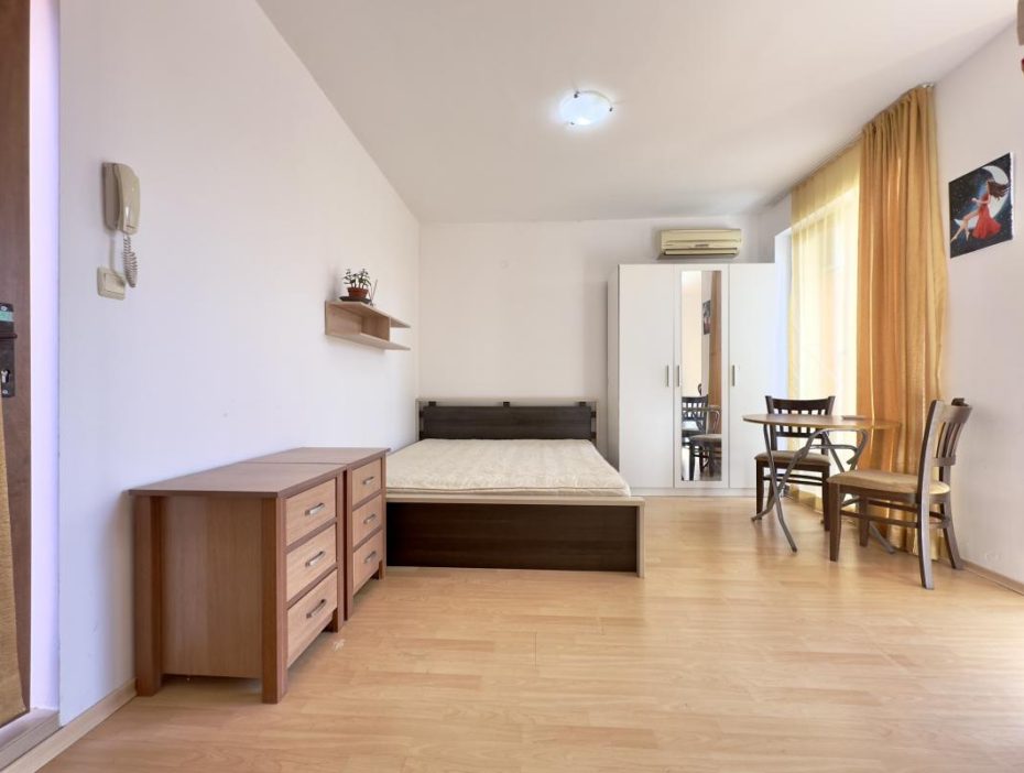 ID 820 Studio with pool view in Sunny Beach