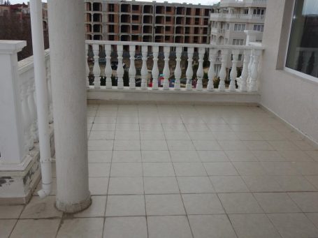 ID 770 large terrace