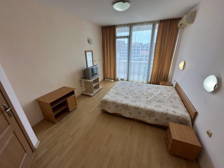 ID 816 bedroom