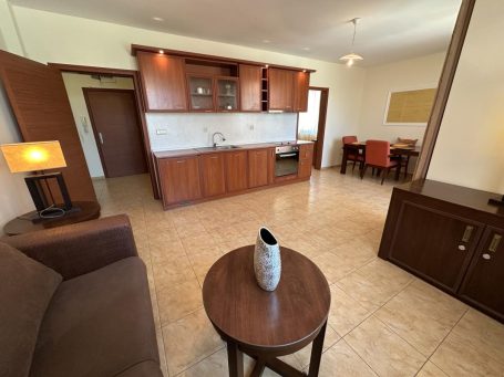 ID 822 Kitchen in living room