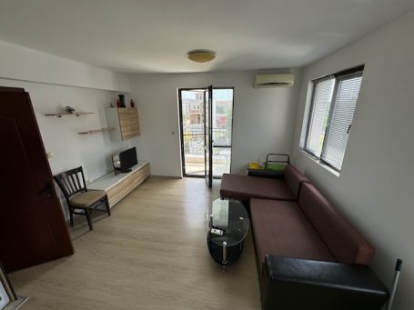 ID 995 Relaxation area in living room
