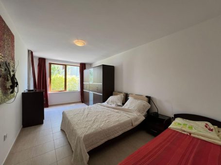 ID 749 bedroom