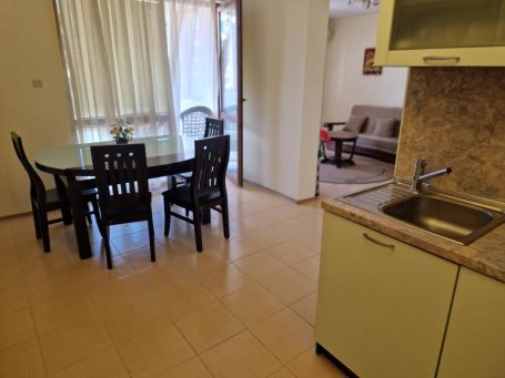 ID 769 Kitchen with dining area
