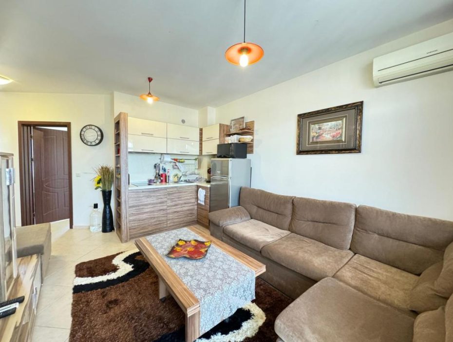 ID 832 Apartment in "Cascadas" complex with partial sea view
