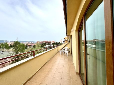 ID 851 terrace