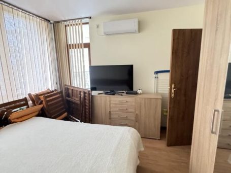 ID 745 bed, wardrobe in bedroom