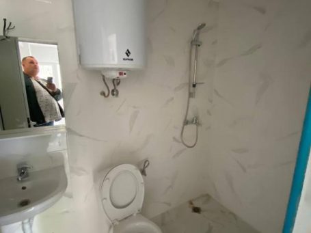 ID 967 bathroom