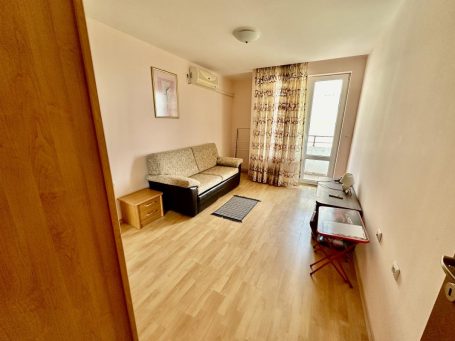 ID 841 bedroom