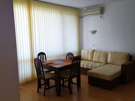ID 1129 living room