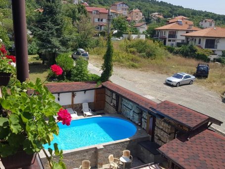 ID 837 terrace view
