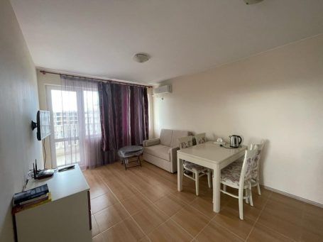ID 770 living room