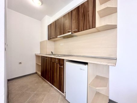 ID 935 Kitchen corner