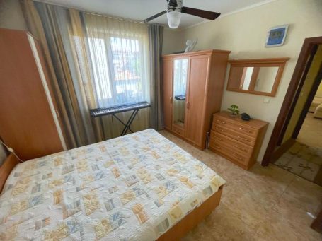 ID 847 bed, wardrobe in bedroom