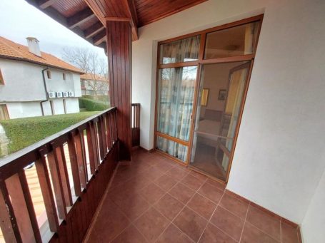 ID 817 Balcony, view