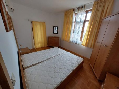 ID 817 Bedroom