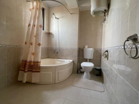 ID 837 bathroom