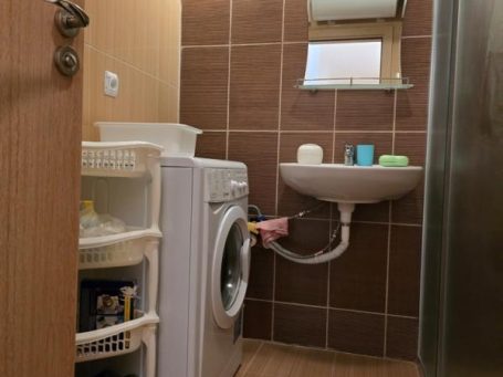 ID 1143 bathroom