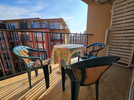ID 1143 terrace