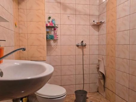 ID 1142 bathroom