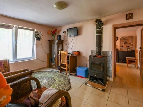 ID 1160 living room