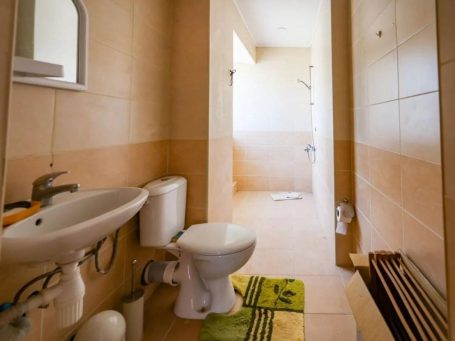 ID 1160 bathroom