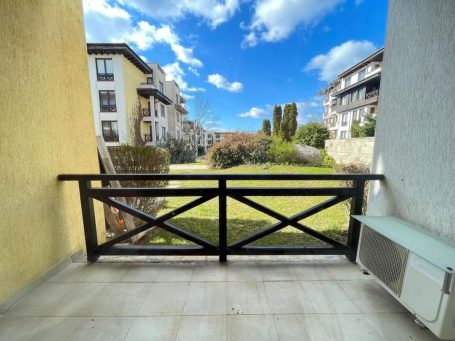 ID 1147 terrace