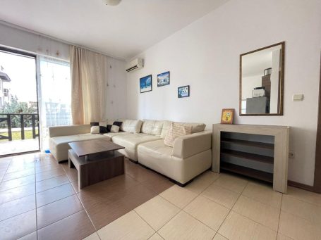 ID 1147 Relaxation area in an apartment