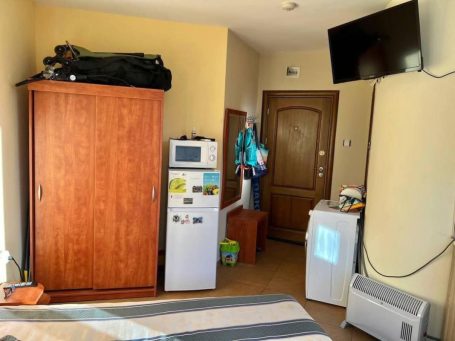 ID 1156 wardrobe, refrigerator