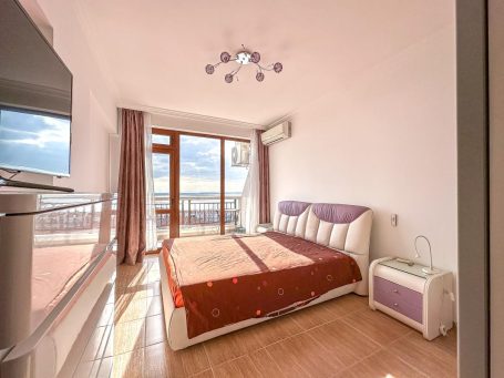 ID 1149 Room with double bed