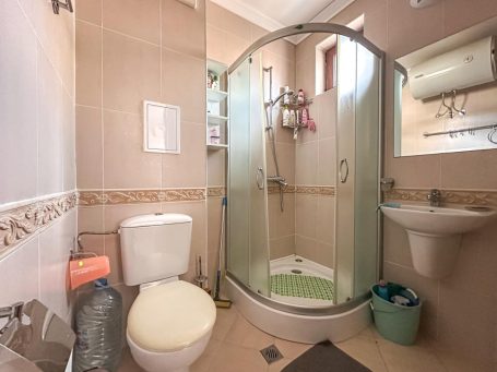 ID 1149 bathroom